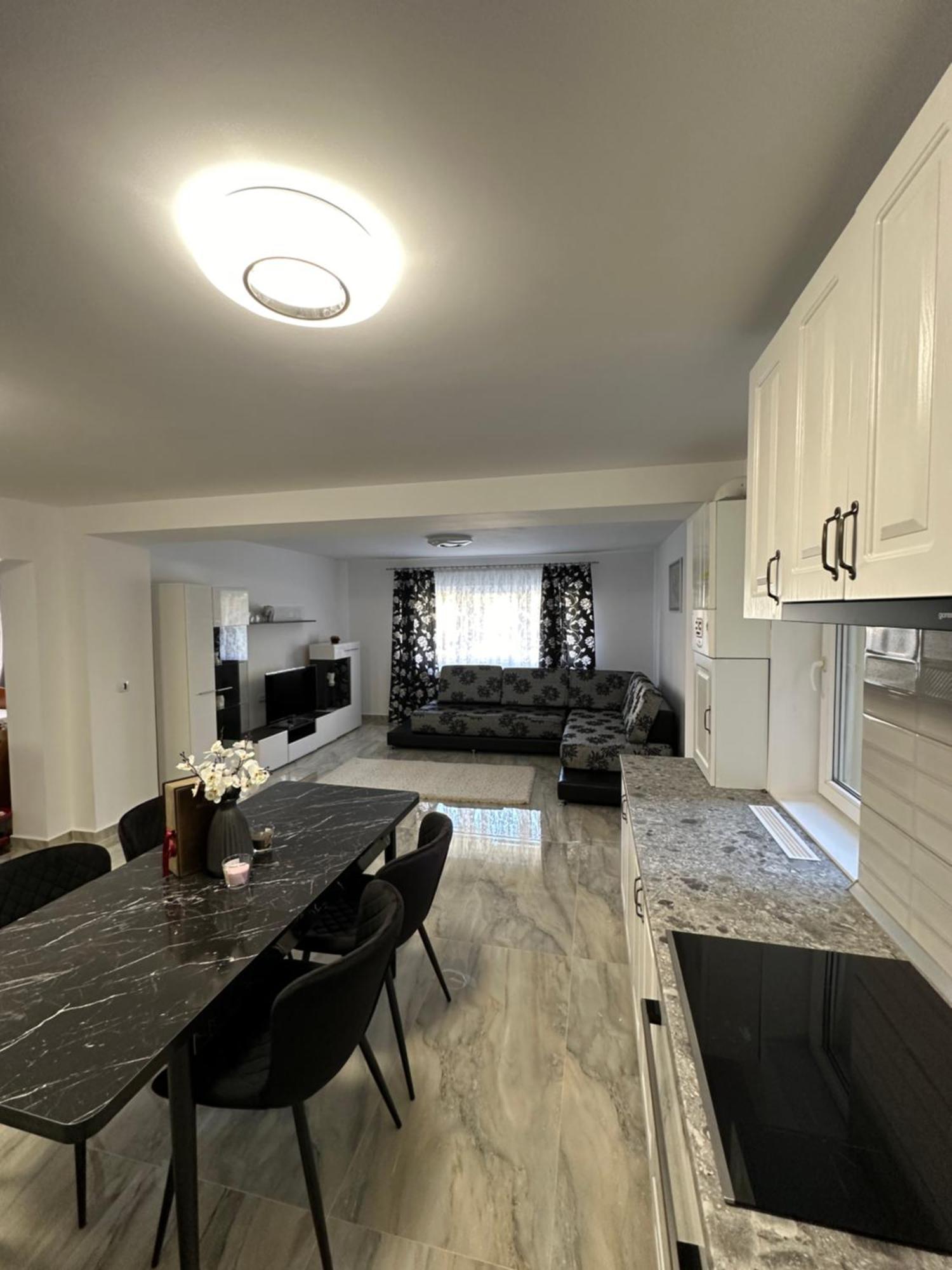 טרגובישטה Enk Residence מראה חיצוני תמונה